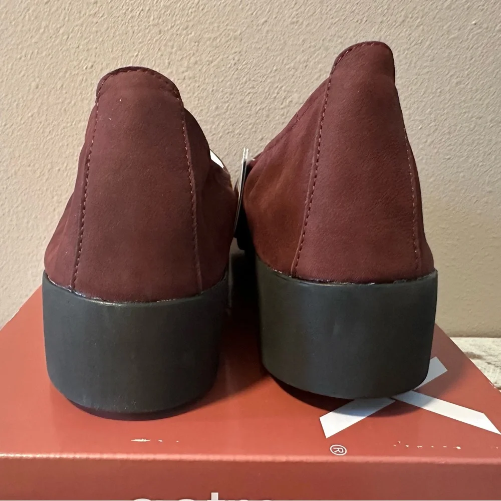 Aetrex Liz Slip-On Arch Support Shoe - NIB